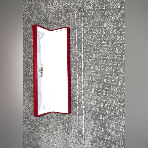 Diamond Tennis Chain - Picture 3 of 4